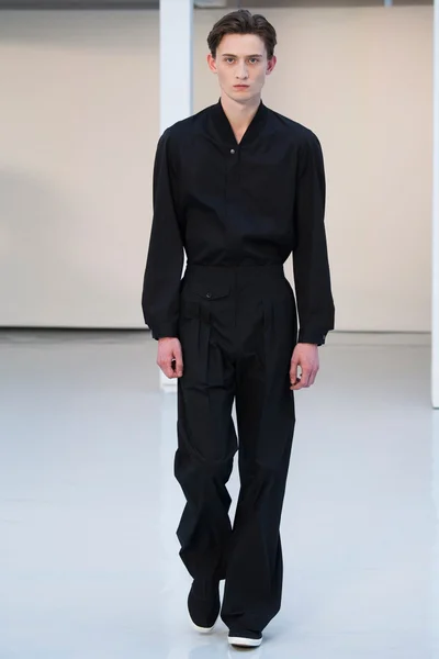 Look 1